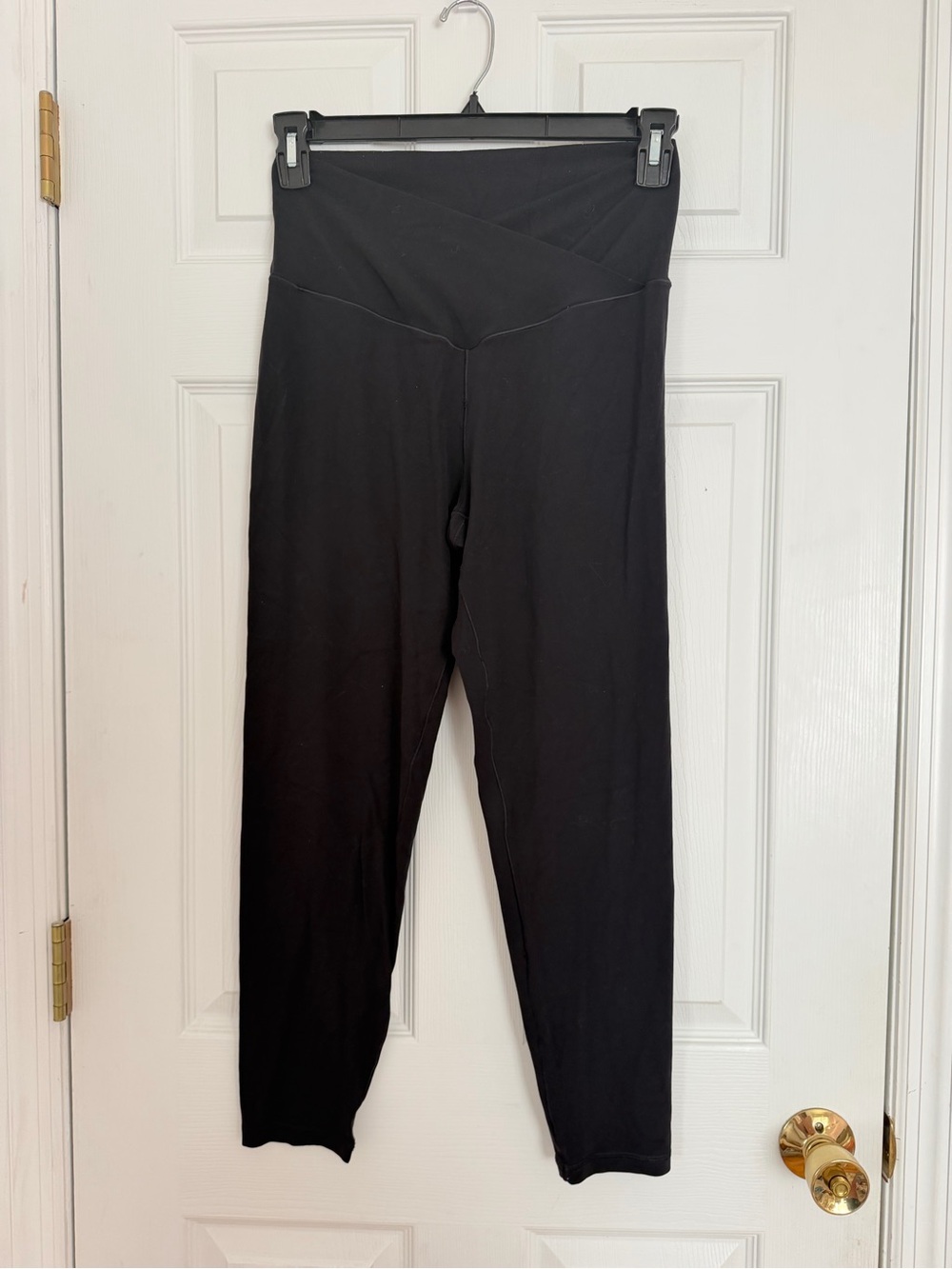 Offline by Aerie Black Crossover Leggings
